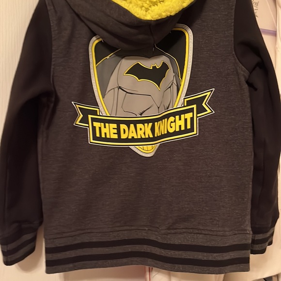 BOYS BATMAN HOODIE SIZE 6 - Picture 5 of 5